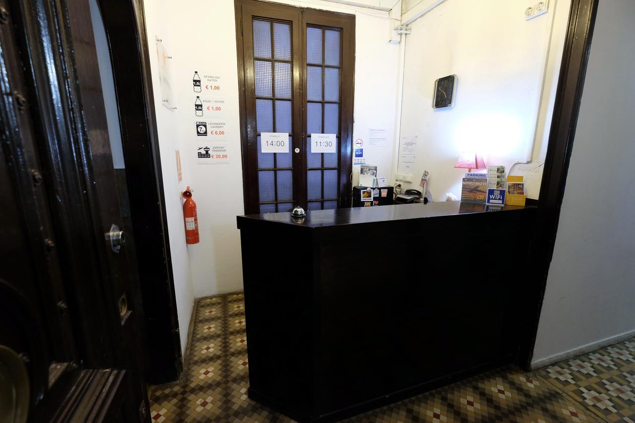 Lenin Hostel Barcelona Ngoại thất bức ảnh