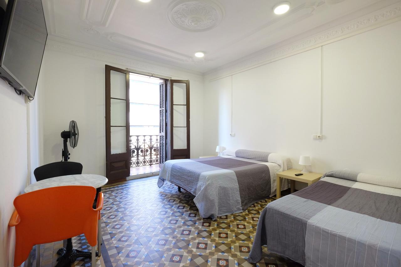 Lenin Hostel Barcelona Ngoại thất bức ảnh